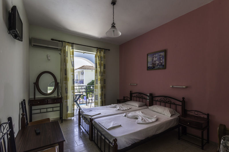 Vossos Hotel Apartments Laganas Luaran gambar