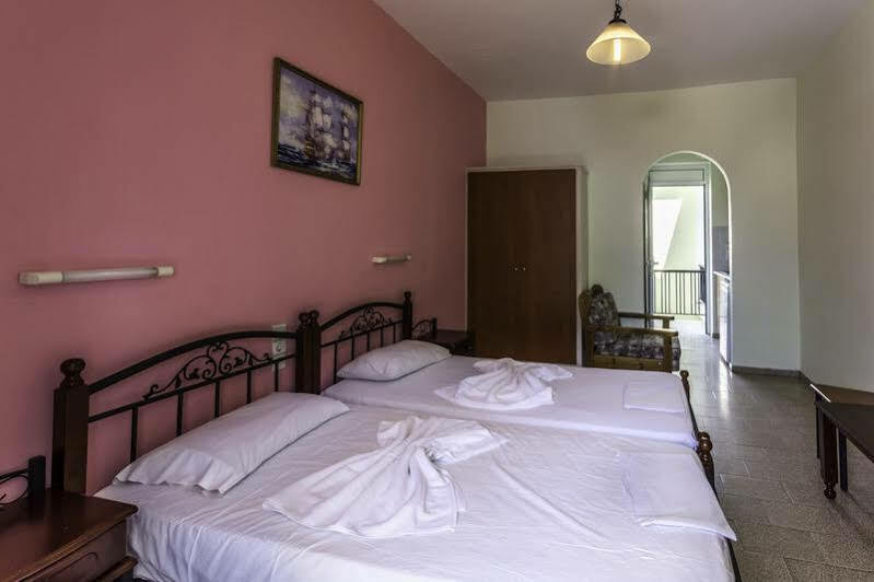 Vossos Hotel Apartments Laganas Luaran gambar